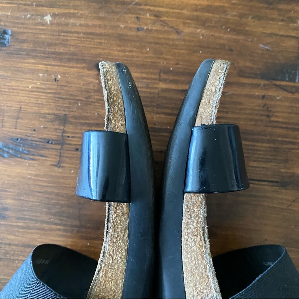 Munro‎ elastic double strap black sandal w/ Birkenstock footbed size 9 - Picture 11 of 14